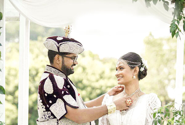 පෝරුව චාරිත්‍ර වාරිත්‍ර