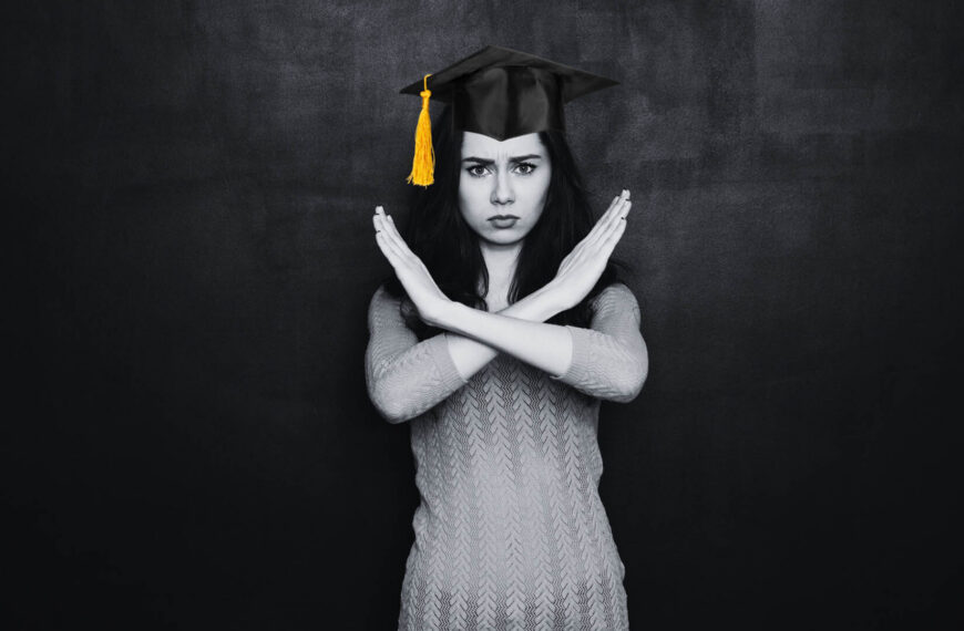 A woman wearing a graduation cap celebrates her success and achievements, symbolizing new beginnings and milestones. She is exploring trusted marriage proposals in Sri Lanka, including Mangala Yojana, Lanka matrimony, Lahipita marriage proposals, and Catholic marriage proposals, as she plans her future through a top wedding proposal website.