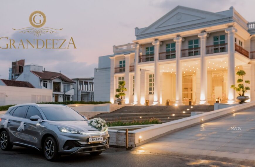 Grandeza Hotel & Spa sign in Kochi, ideal for hosting Sri Lankan weddings, Poruwa ceremonies, and marriage proposals with luxury accommodations and wellness services.