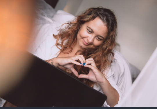 Visual guide on enhancing your online dating profile to attract more matches, featuring key tips and examples for improving Sri Lankan matrimony and srilanka matrimony profiles, increasing visibility in marriage proposal Sri Lanka and marriage proposals in Sri Lanka platforms, including mangala yojana and wedding proposal website services for better matchmaking success.